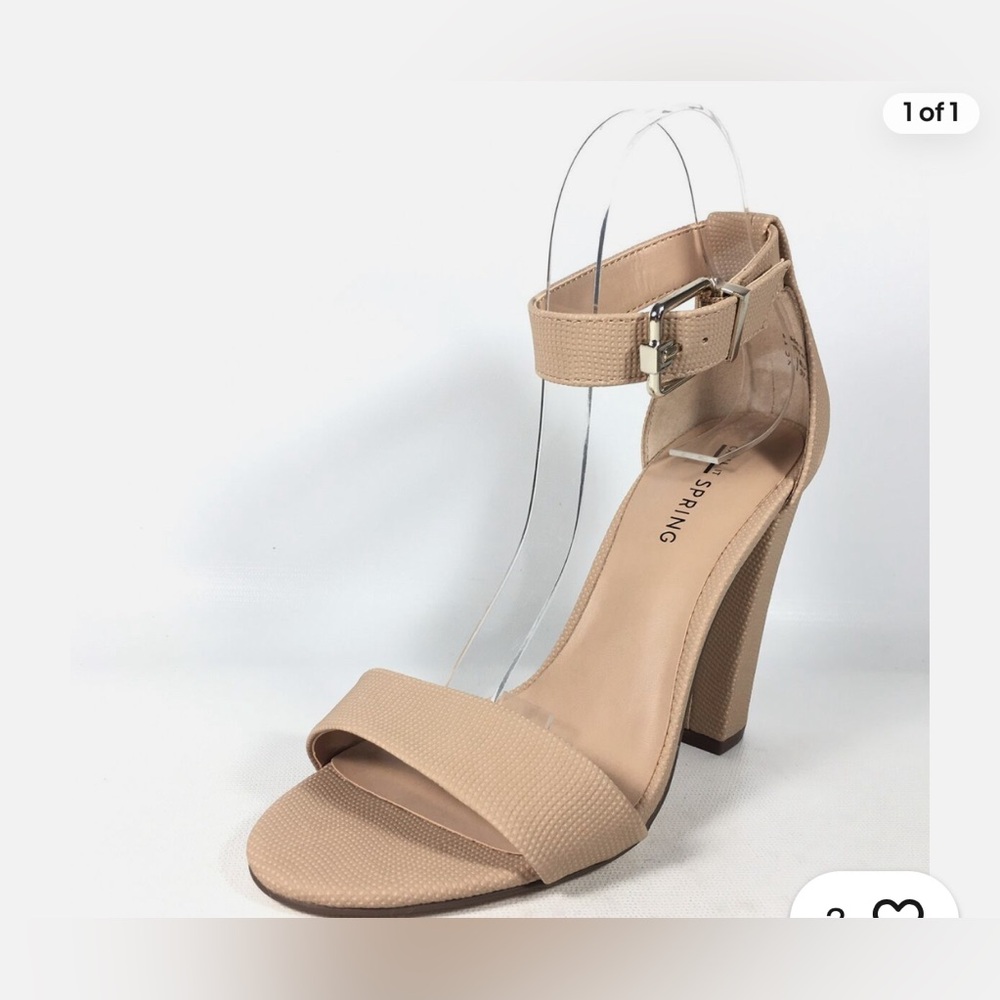 Call it Spring sandals 👡 - Picture 2 of 9
